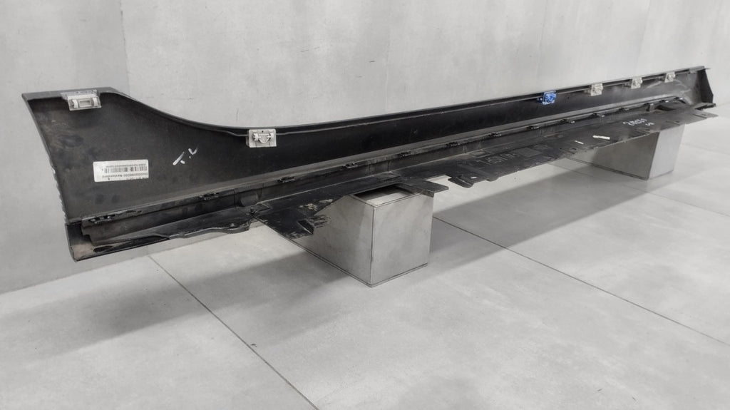 Lajsna praga lijevi BMW 1 F40 M paket 19-