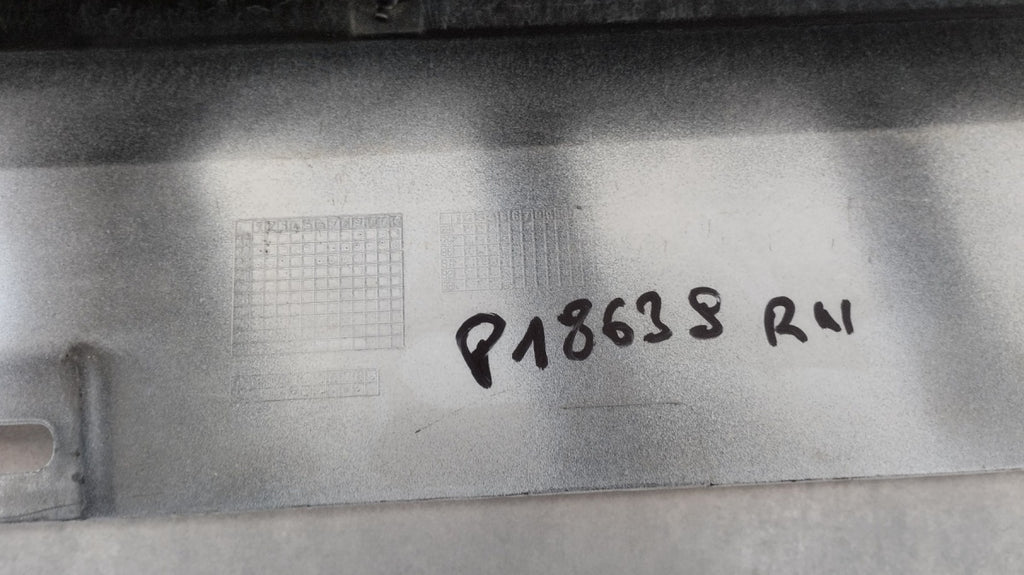 Lajsna praga desni BMW 2 F44 M paket 19-