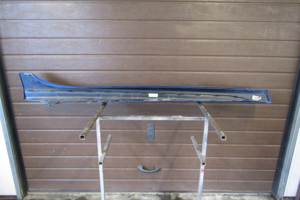 Lajsna praga lijeva BMW 2 F44 M paket 19-