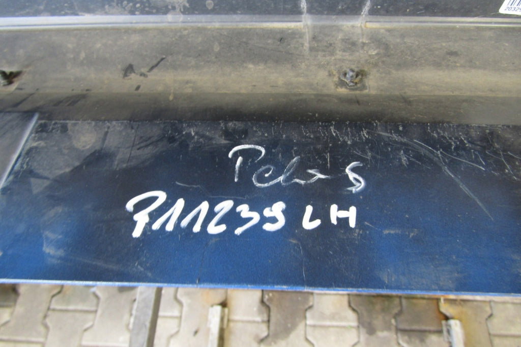 Lajsna praga lijeva BMW 2 F44 M paket 19-