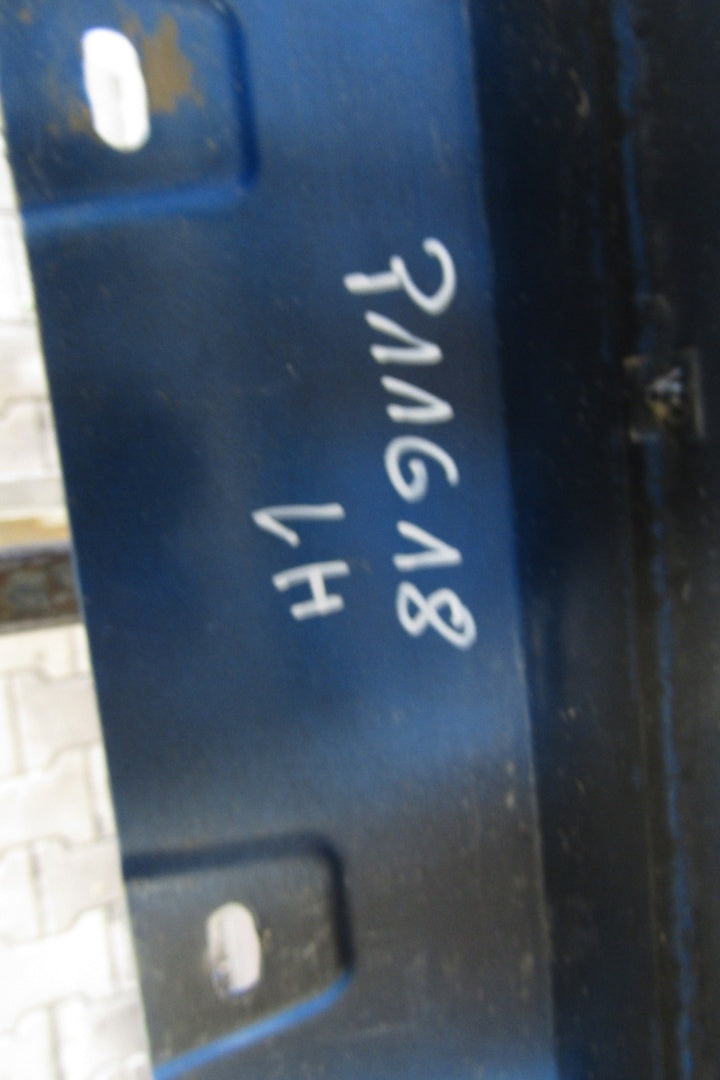 Lajsna praga lijeva BMW 2 F44 M paket 19-