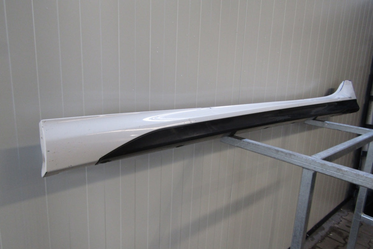 Lajsna praga lijeva BMW 2 F44 M paket 19-