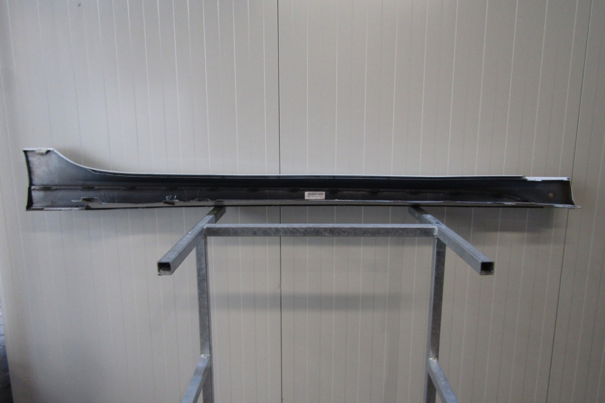 Lajsna praga lijeva BMW 2 F44 M paket 19-