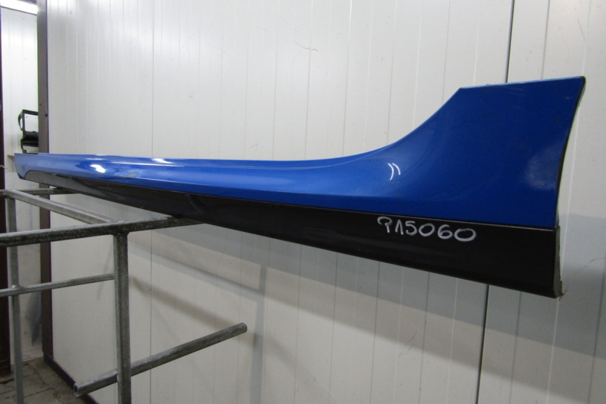 Lajsna praga lijeva BMW 2 F44 M paket 19-