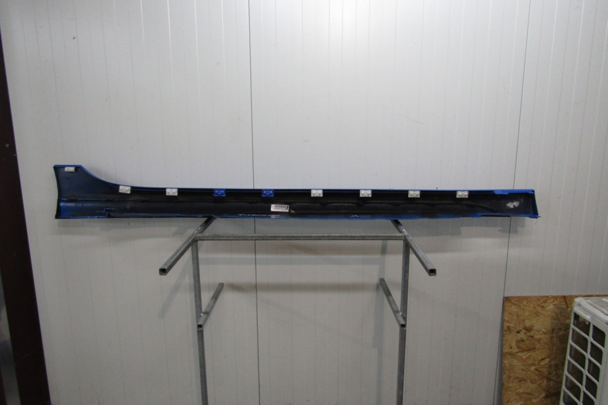 Lajsna praga lijeva BMW 2 F44 M paket 19-
