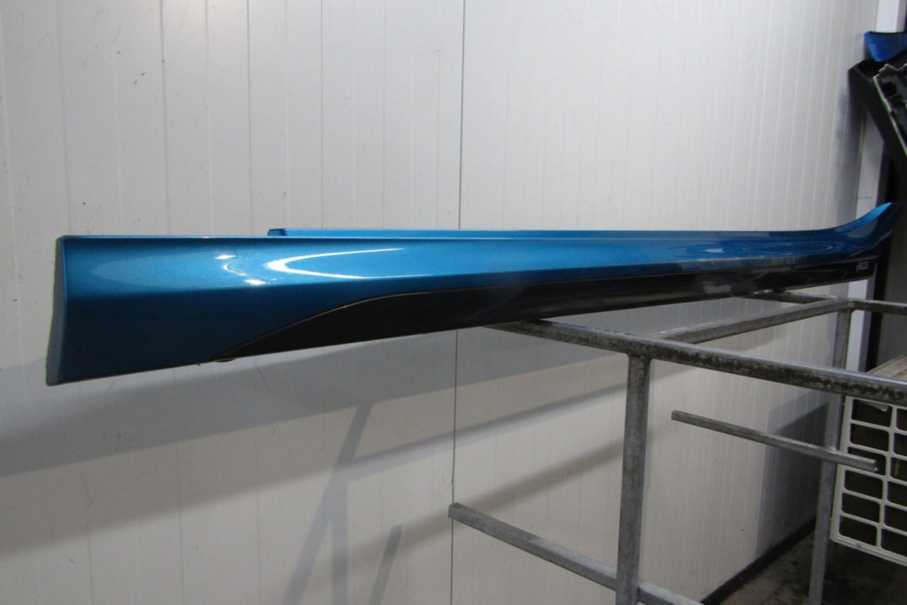Lajsna praga lijeva BMW 2 F44 M paket 19-