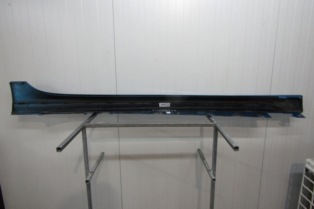 Lajsna praga lijeva BMW 2 F44 M paket 19-