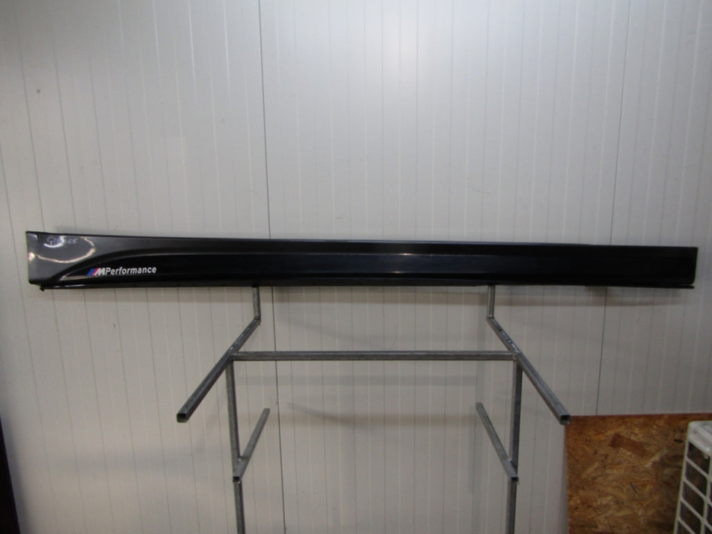 Lajsna praga desna BMW 3 F30 F31 M Perofarmance