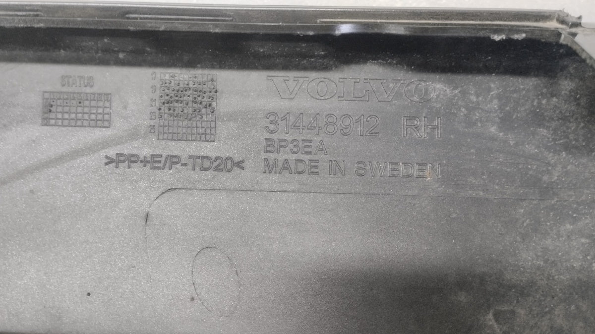 Lajsna praga desni VOLVO S60 III V60 II 18-