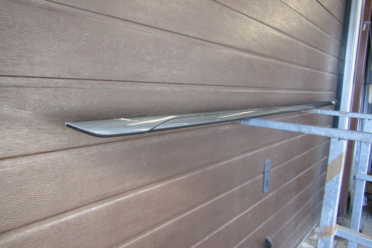 Lajsna praga desna Audi A4 B9 8W0 S-Line 19 Lift