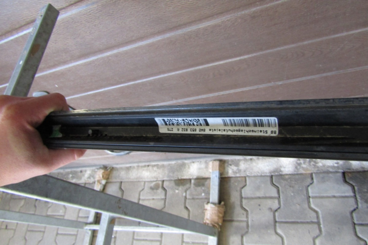 Lajsna praga desna Audi A4 B9 8W0 S-Line 19 Lift