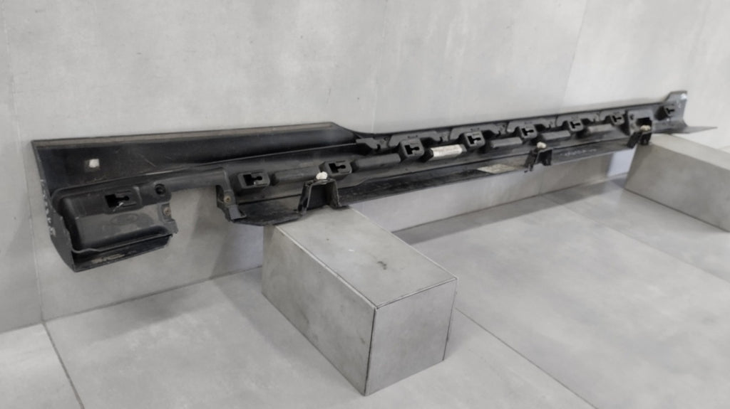 Lajsna praga lijevi Ford Fiesta MK7 ST 3d Lift 12-18
