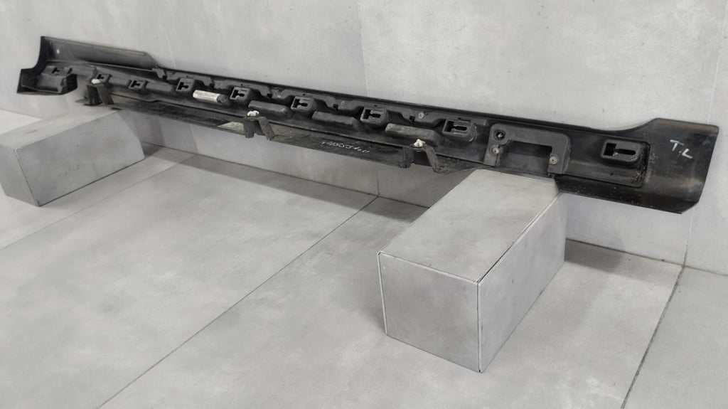 Lajsna praga lijevi Ford Fiesta MK7 ST 3d Lift 12-18