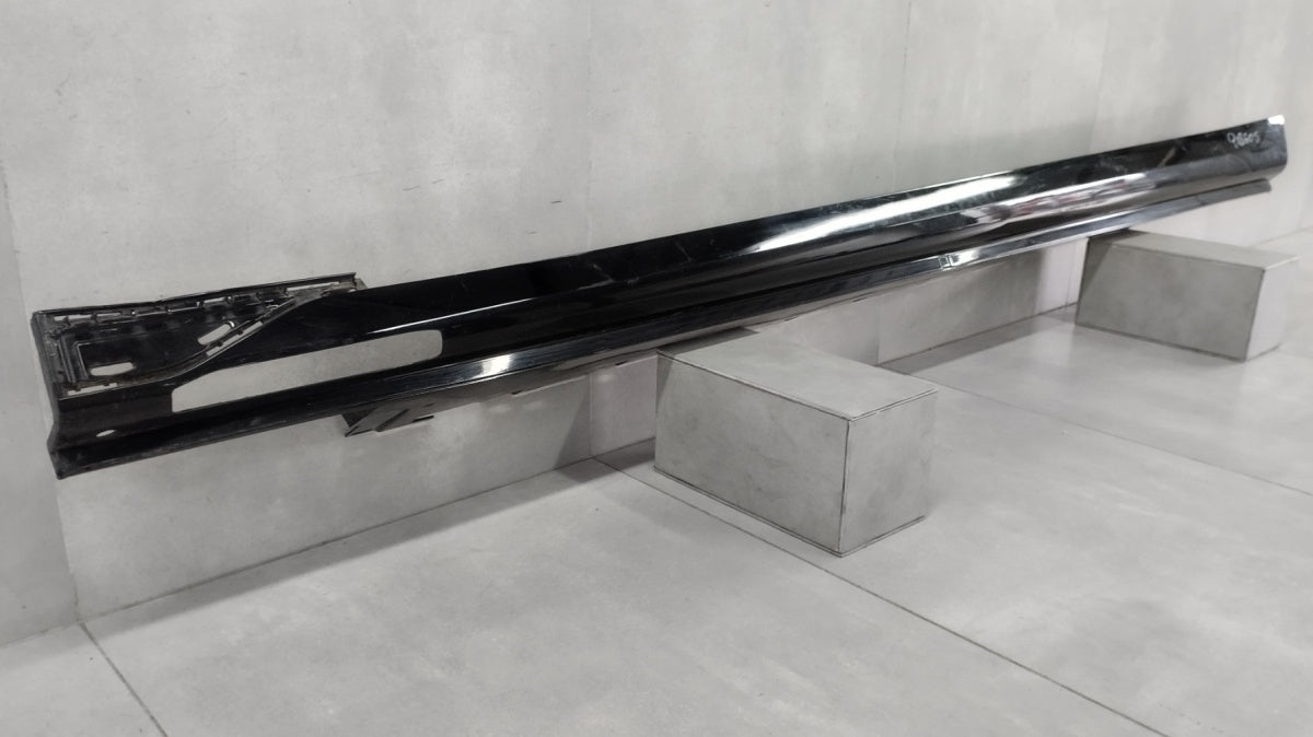 Lajsna praga lijevi BMW 7 G70 i7 Electryk M paket 22-