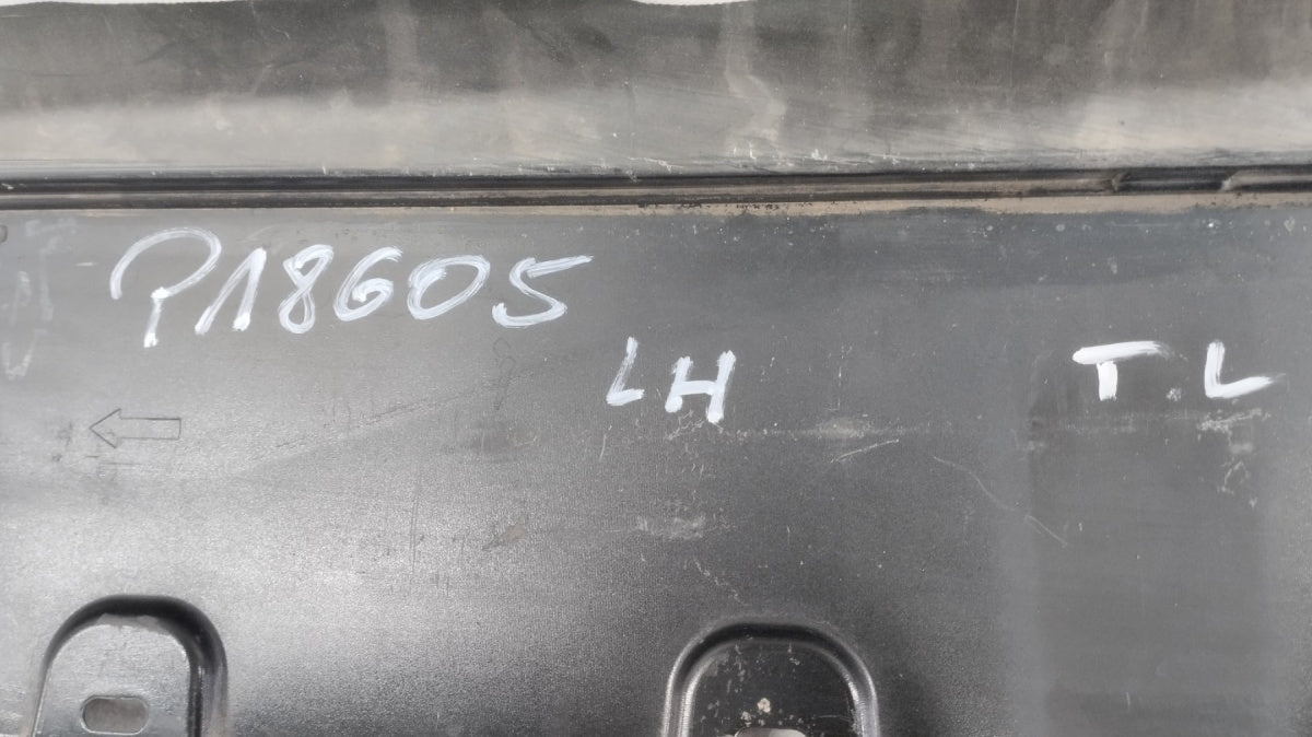 Lajsna praga lijevi BMW 7 G70 i7 Electryk M paket 22-