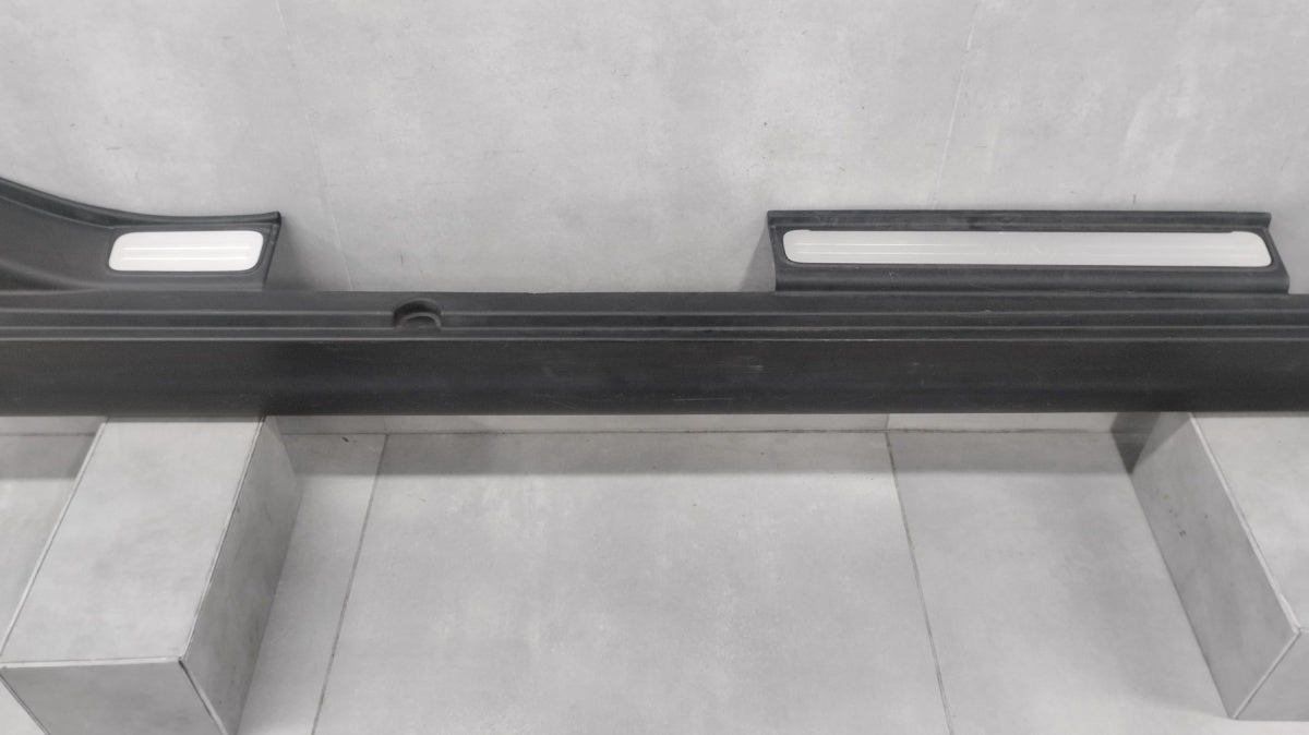 Lajsna praga desni Mini Cooper S F55 5d 13- 51777315524