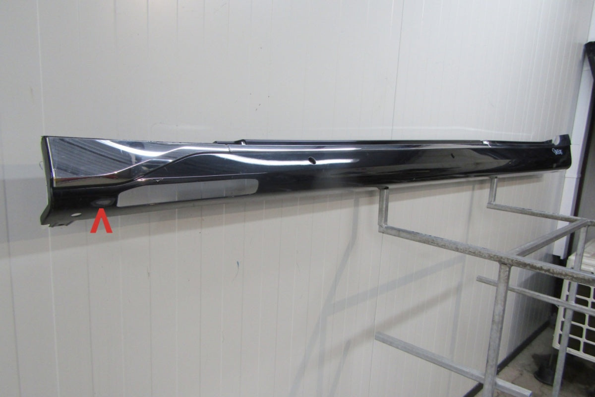Lajsna praga lijeva BMW 7 G70 Diesel Hybryda 22-