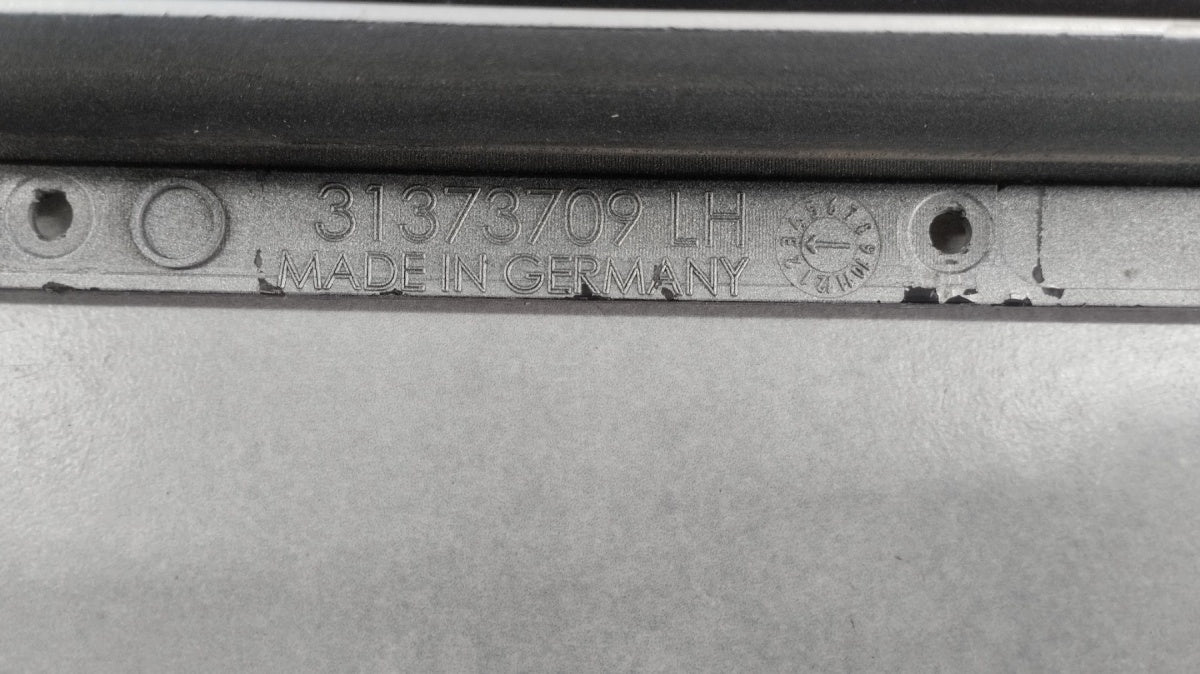 Lajsna praga listewka lijevi Volvo XC90 2 II 15- 31373709