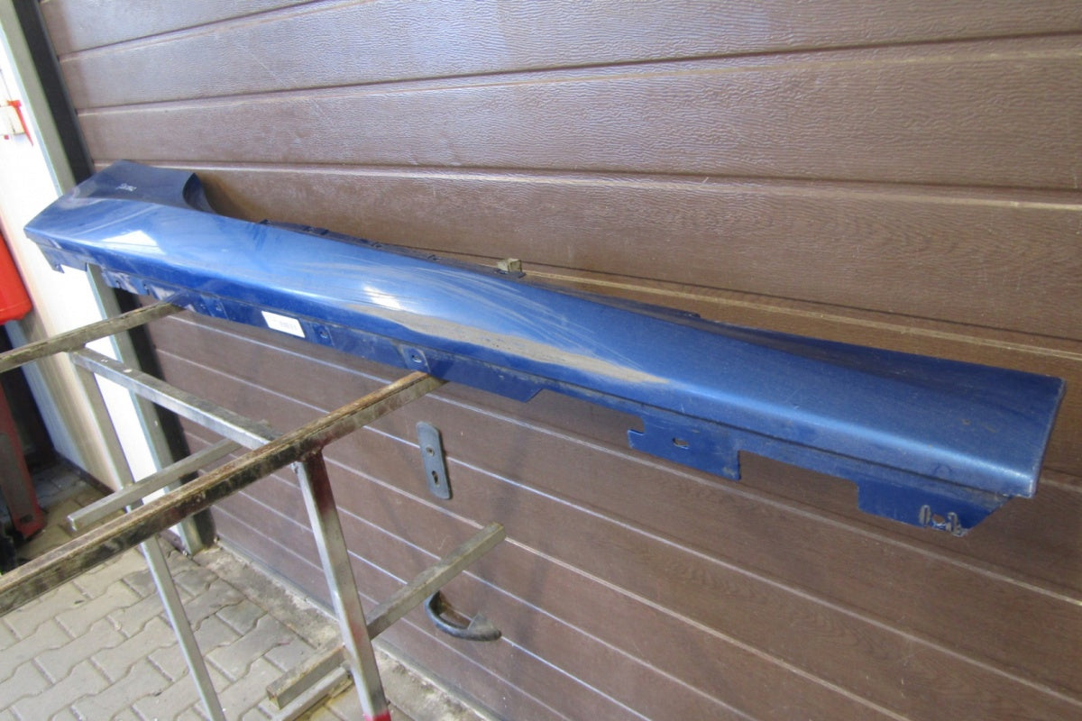 Lajsna praga desna BMW 8 G14 G15 M paket 18-