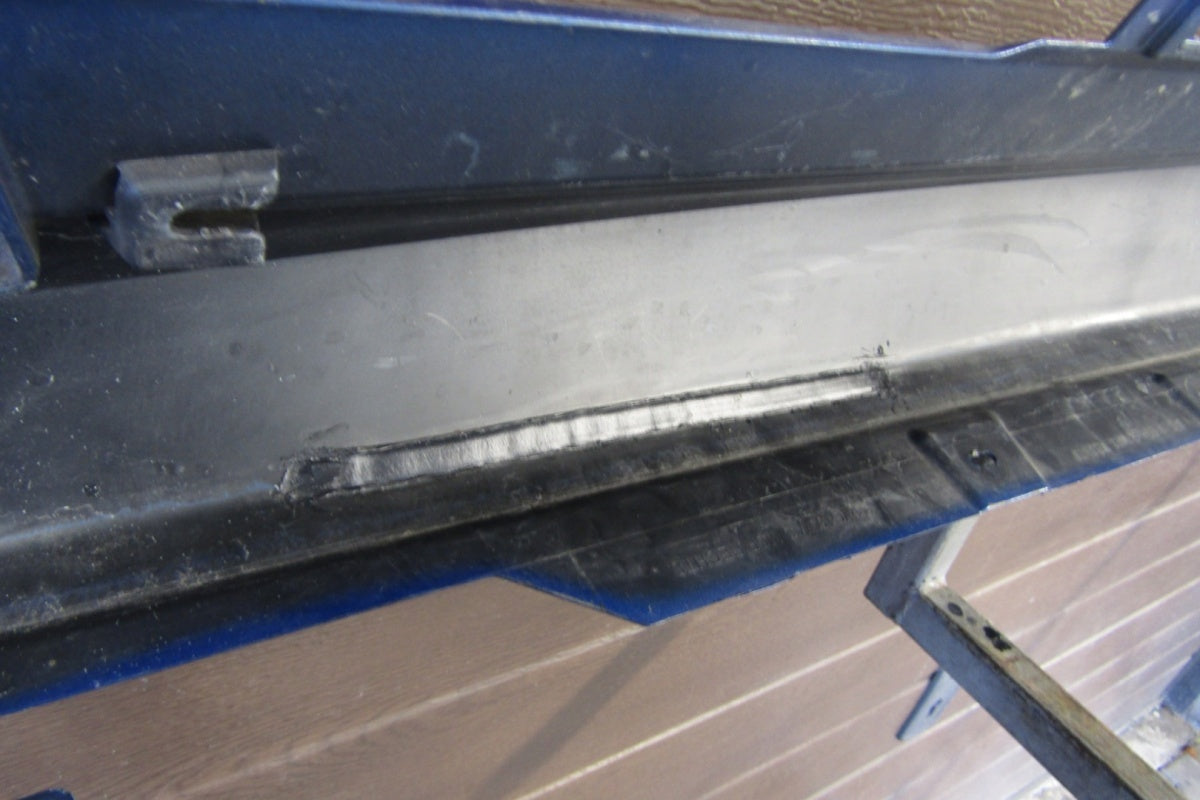 Lajsna praga desna BMW 8 G14 G15 M paket 18-