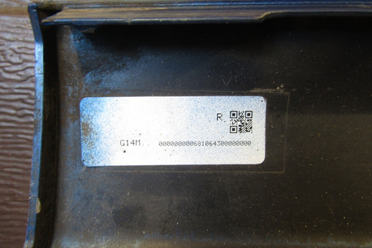 Lajsna praga desna BMW 8 G14 G15 M paket 18-