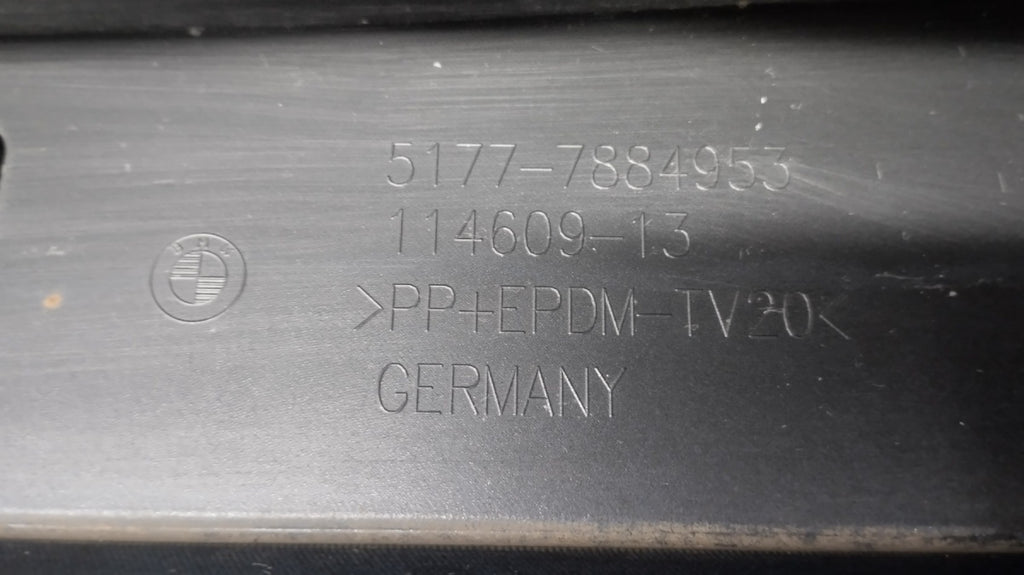 Lajsna praga lijevi BMW IX2 ix 2 U10 M paket 23-