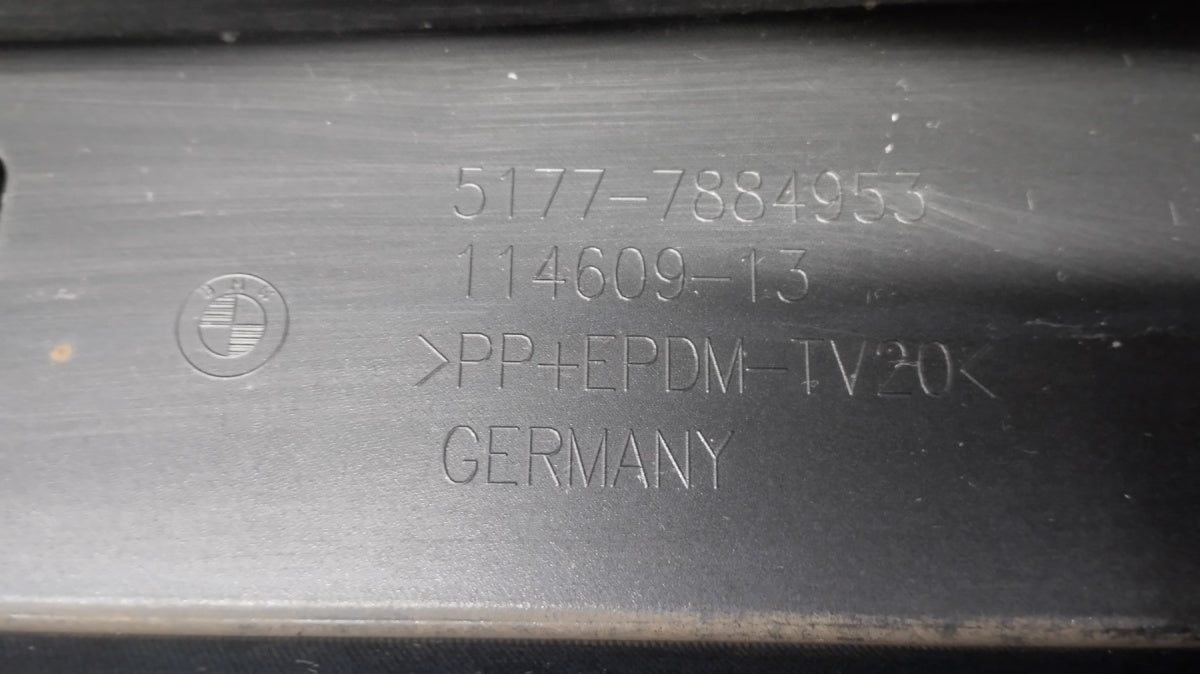 Lajsna praga lijevi BMW IX2 ix 2 U10 M paket 23-