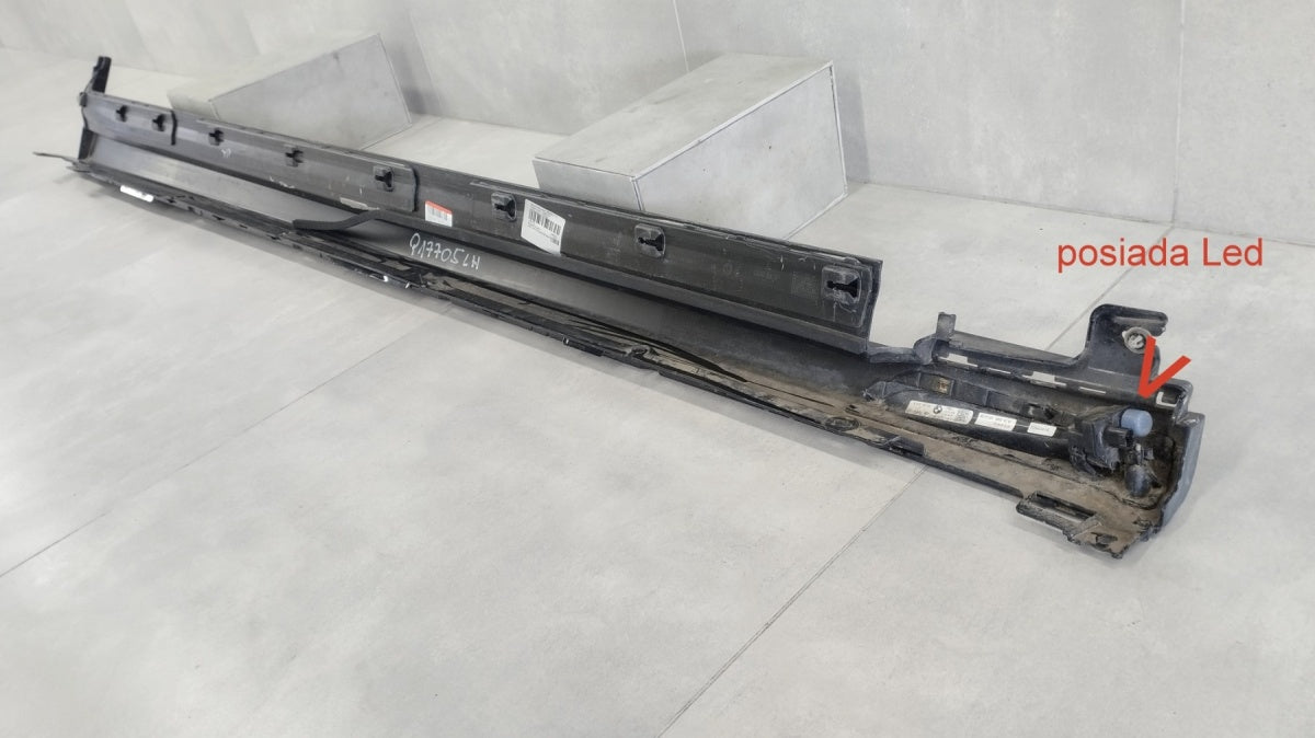 Lajsna praga lijevi BMW IX3 i X3 G08 Led M paket