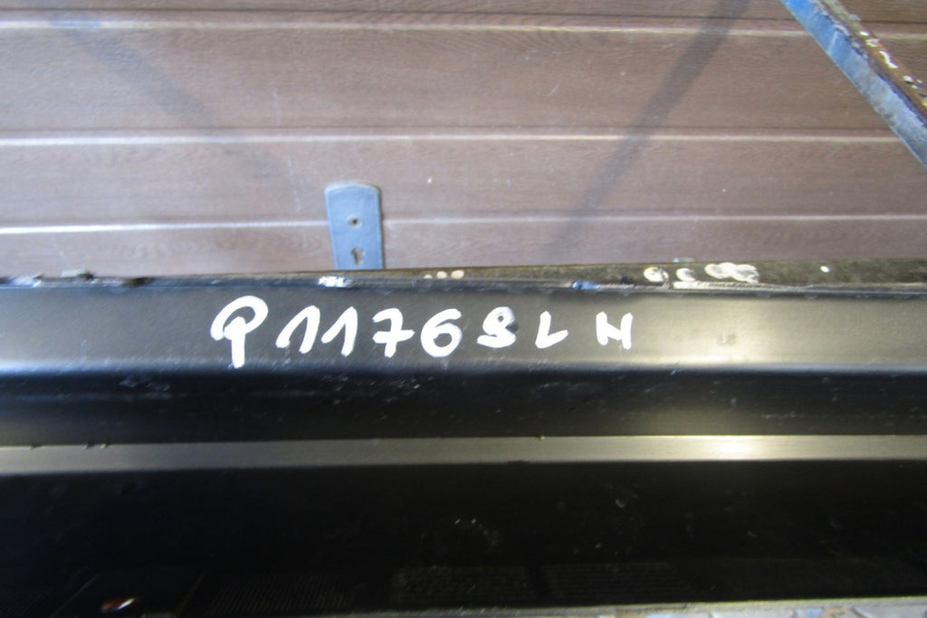 Lajsna praga lijeva BMW M4 G82 G83 Coupe Cabri 21