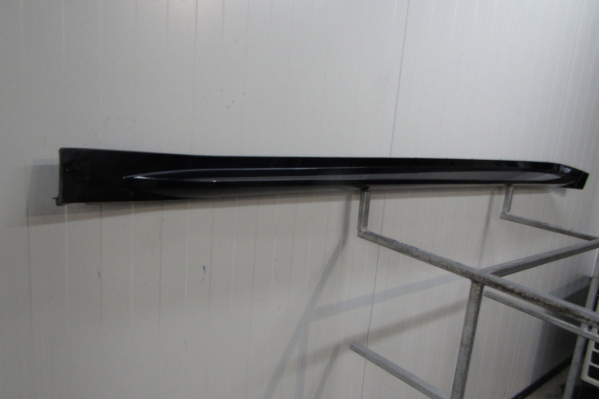 Lajsna praga lijeva BMW M4 G82 G83 Coupe Cabri 21