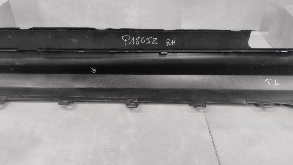 Lajsna praga desna BMW 4 F32 F33 M paket 14-