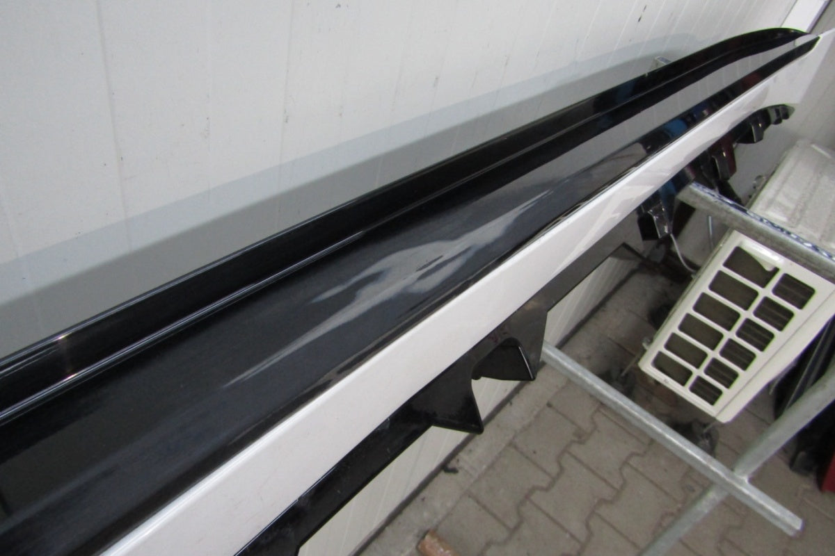 Lajsna praga lijeva BMW i4 G26 M paket 20- i-4