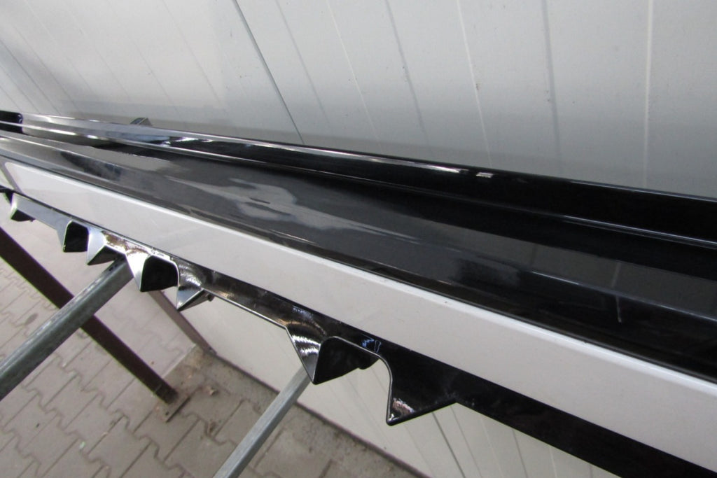 Lajsna praga lijeva BMW i4 G26 M paket 20- i-4
