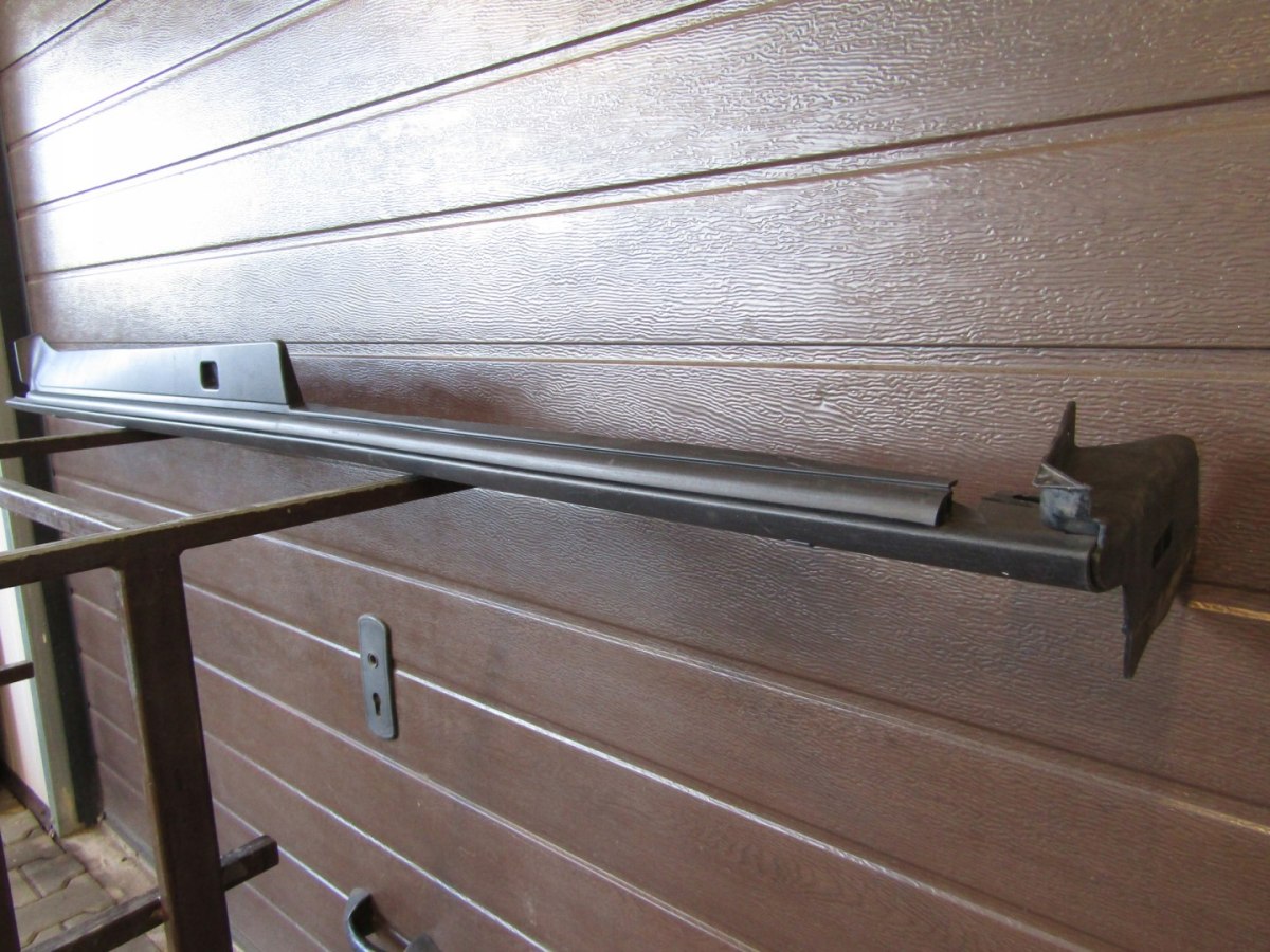 Lajsna praga lijeva Ford B-Max obloga 14-