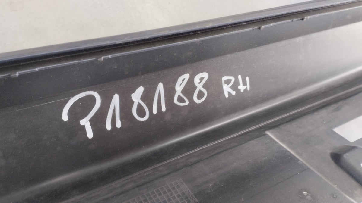 Lajsna praga desni BMW 1 F40 2 F44 19- próg