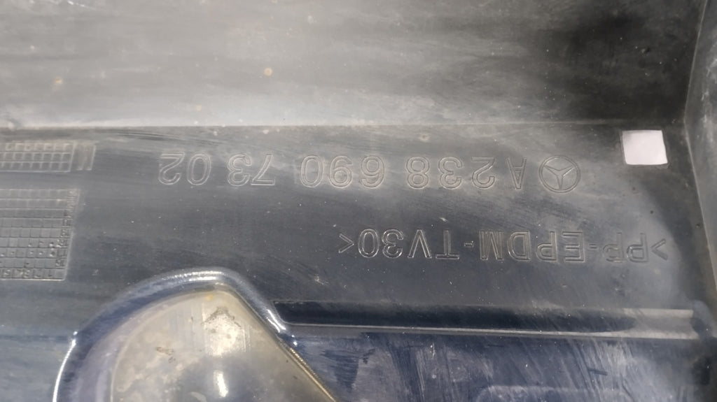 Lajsna praga lijevi Mercedes E Coupe 238 AMG 16-