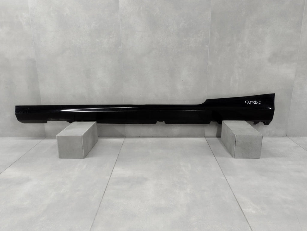 Lajsna praga lijevi Ford Fiesta MK8 ST 3D 18-