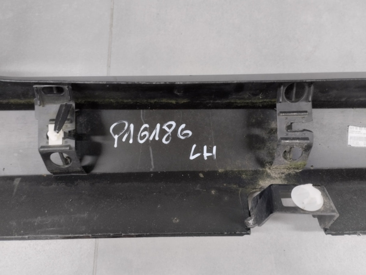 Lajsna praga lijevi Ford Fiesta MK8 ST 3D 18-