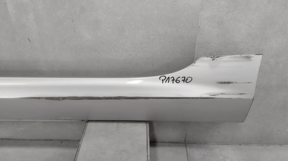 Lajsna praga lijevi Ford Fiesta MK8 ST 5D 18-