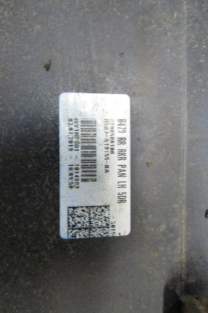 Lajsna praga lijevi Ford Fiesta MK8 ST 5D 18-