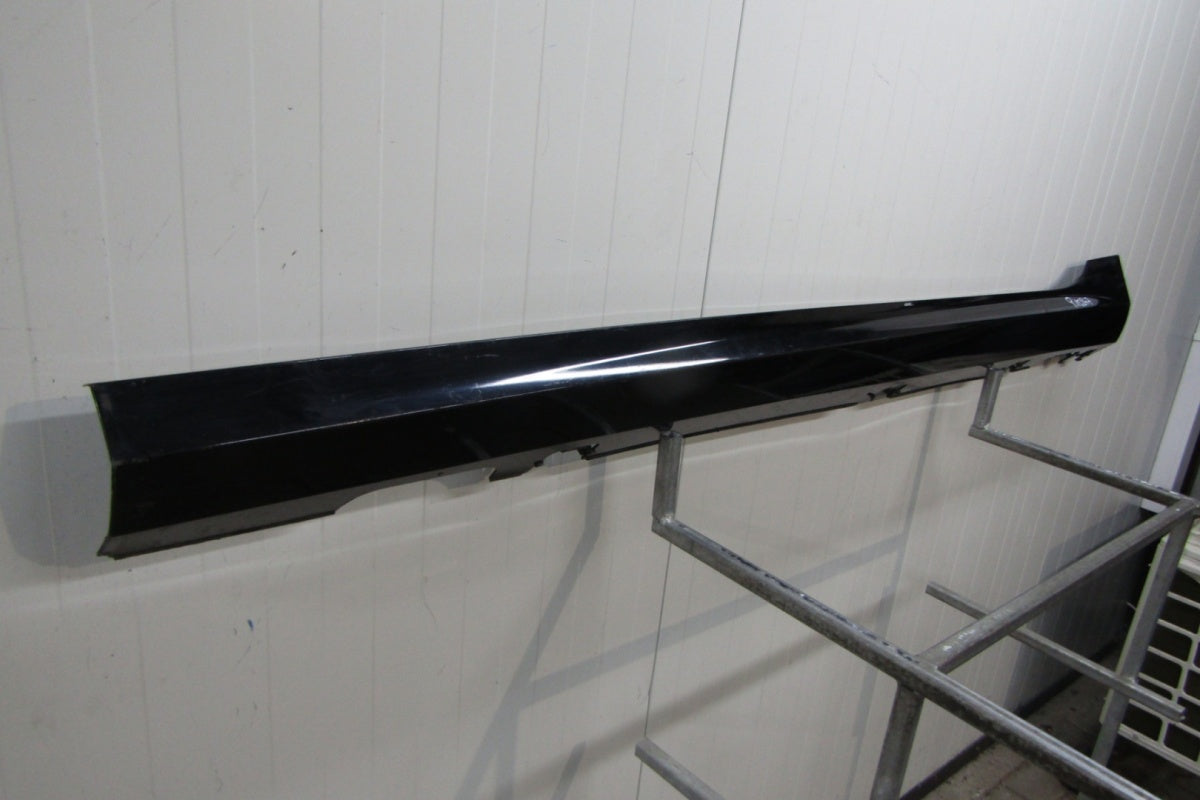 Lajsna praga lijevi Ford Fiesta MK8 ST 5D 18-