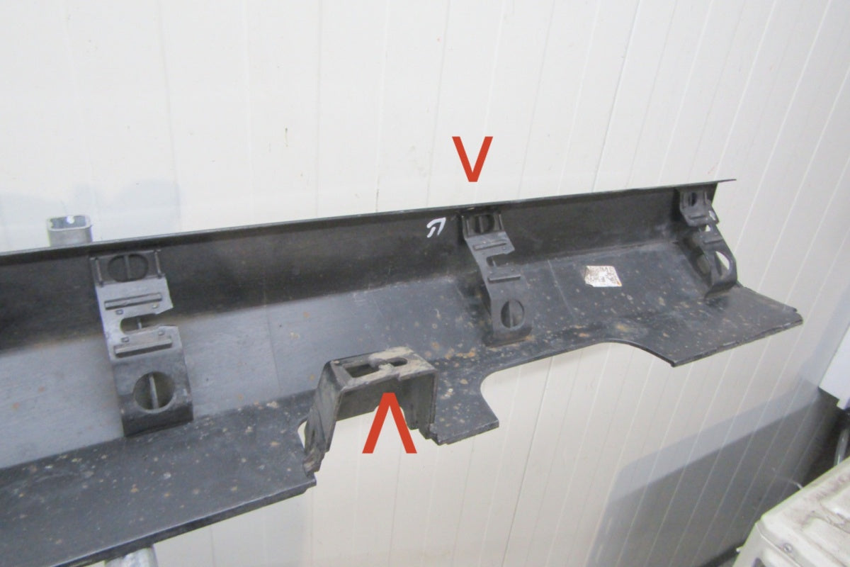 Lajsna praga lijevi Ford Fiesta MK8 ST 5D 18-
