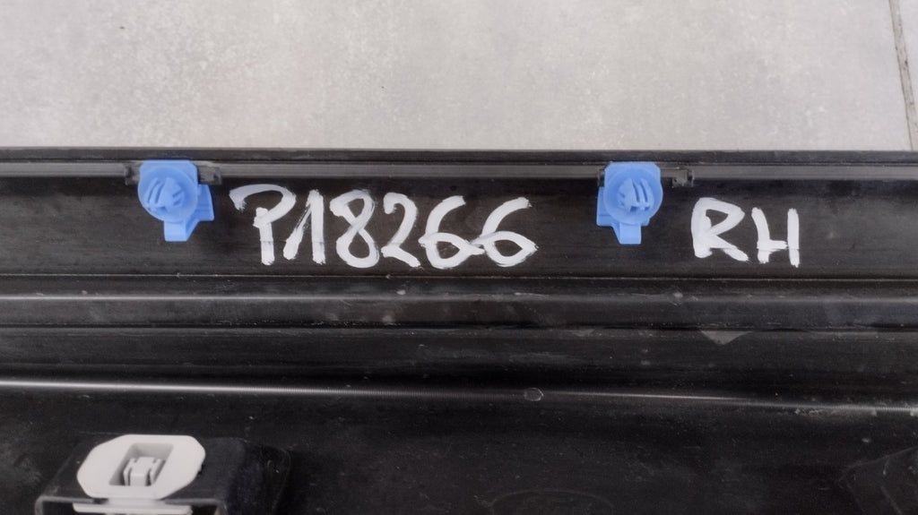 Lajsna praga desni Ford S-Max 2 MK2 nakładka 15- 23 S Max