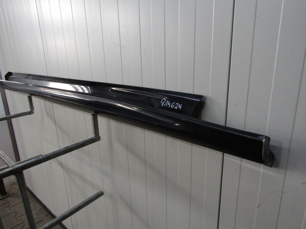 Lajsna praga lijeva Ford Focus MK4 ST Line 17-