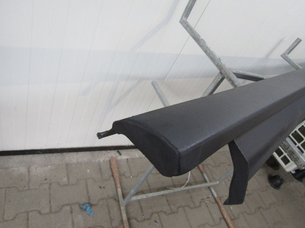 Lajsna praga desna Ford Focus MK4 kombi HB 17-