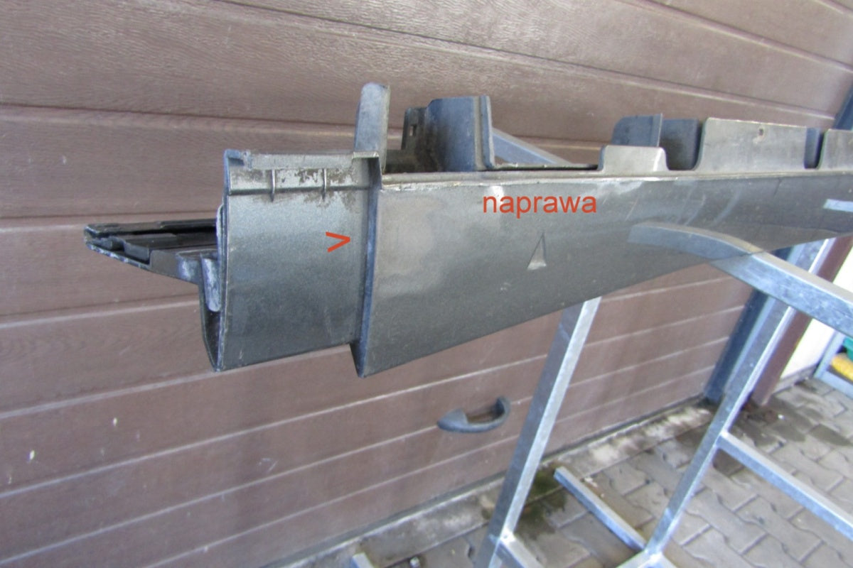 Lajsna praga desna Ford Kuga MK2 Titanium ST 12-