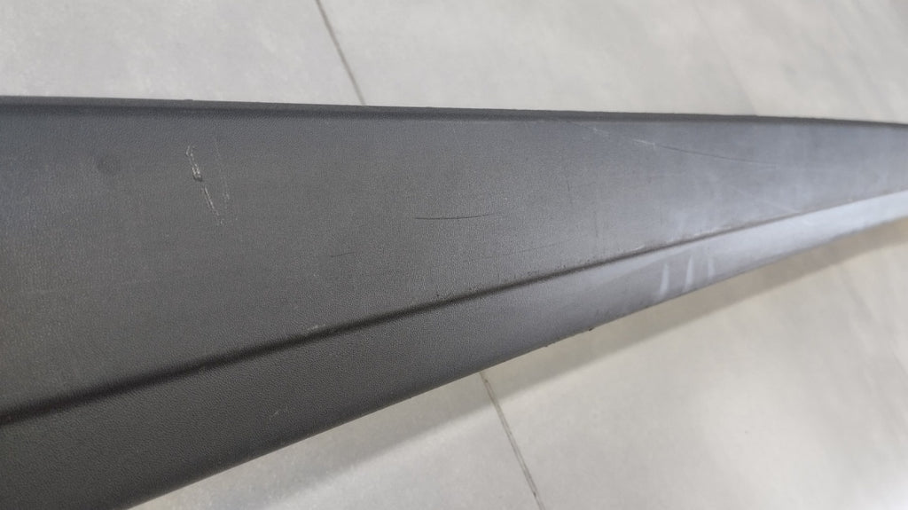 Lajsna praga desni Mercedes GLA II 2 H247 19- EQA H243