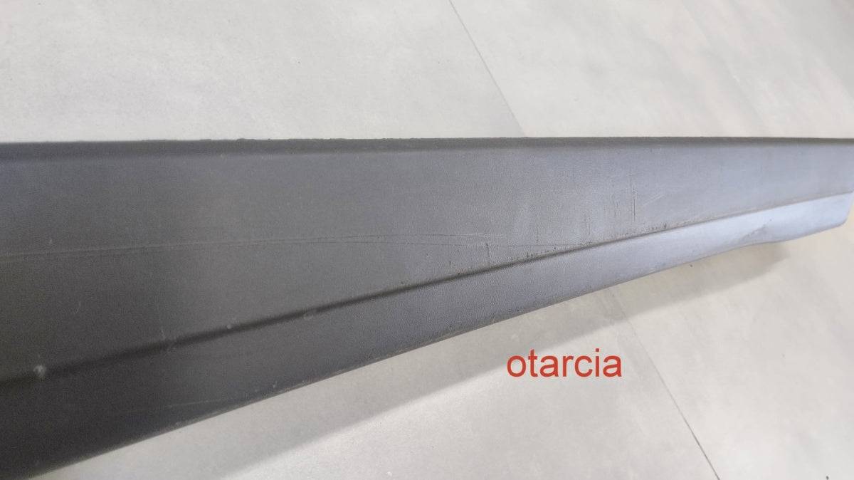 Lajsna praga desni Mercedes GLA II 2 H247 19- EQA H243