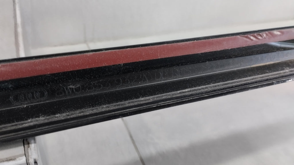 Lajsna praga lijevi Audi A4 B9 8W0 S-Line 19- Lift kombi sedan