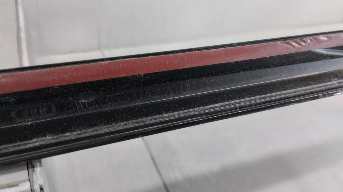 Lajsna praga lijevi Audi A4 B9 8W0 S-Line 19- Lift kombi sedan
